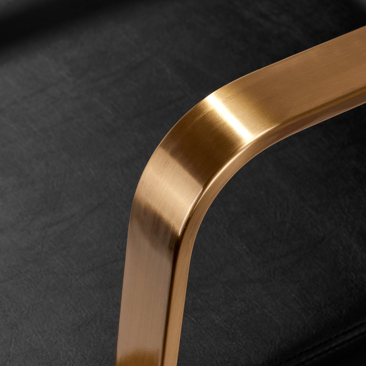 Gabbiano Porto-GM hairdressing chair black - BVShop