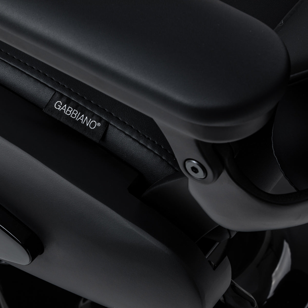 Gabbiano Francesco Sillón De Barbería Con Masaje – Negro, Base Negra · Detalle del asiento