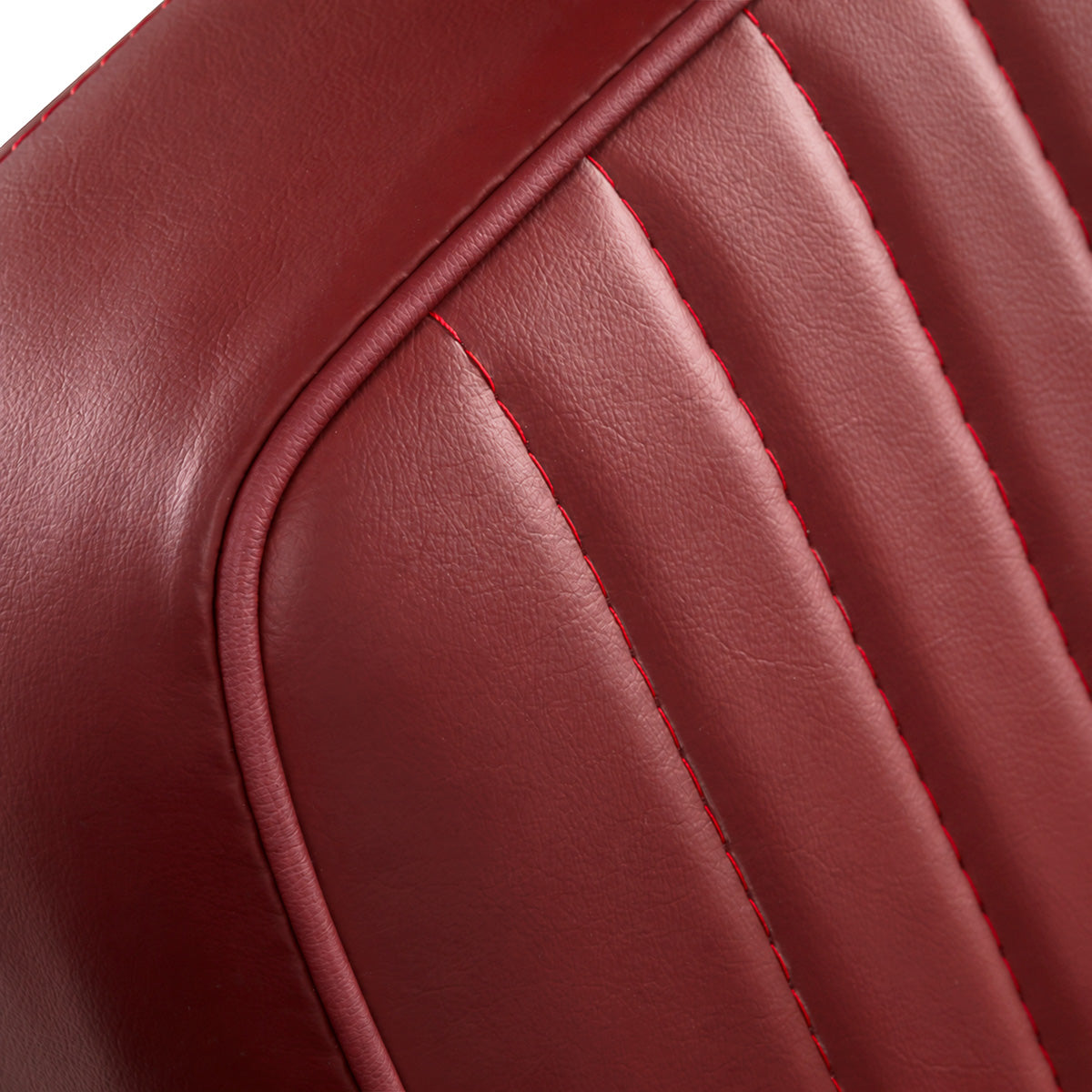 Gabbiano Visionerio+ sillón de barbero hidráulico – Rojo, estructura cromada; primer plano de la costura del respaldo