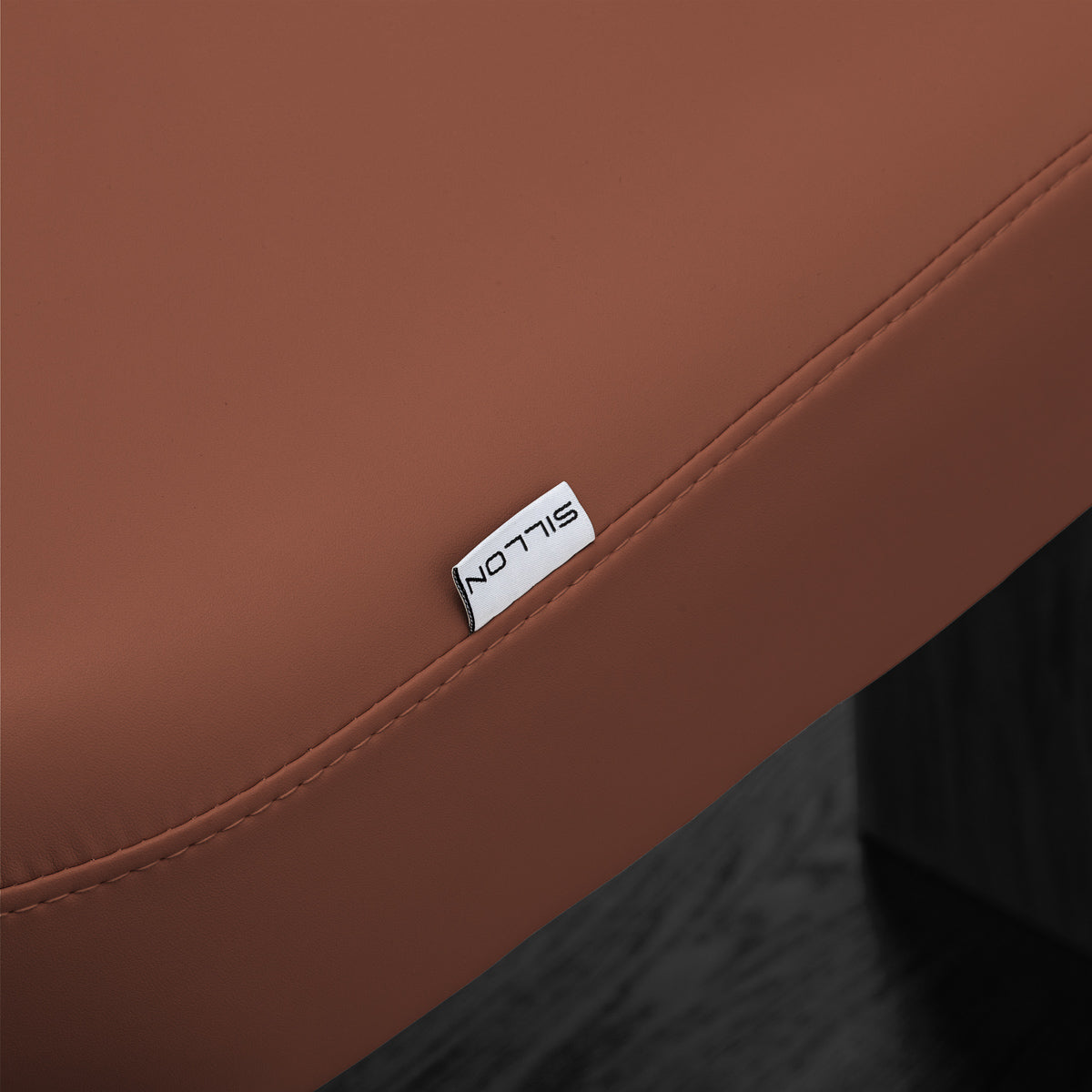 Sillon Relax · marrón / negro · etiqueta Sillon y costura