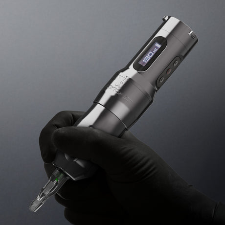 Máquina de Tatuar FK Irons One Adjust con Carrera Ajustable en Color Metal Gunmetal